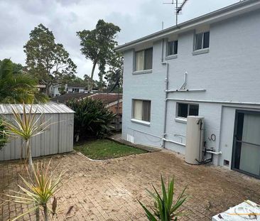 Spacious 3 - Bedroom Home in Prime Location! - Photo 6