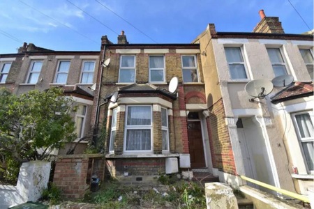 2 bedroom flat to rent - Photo 4