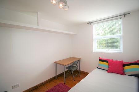 7 Bed Terraced House, Brailsford Road, M14 - Photo 3