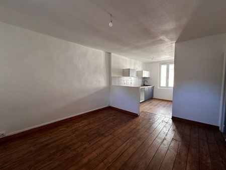 Location Appartement 3 pièces 46m² SETE 34200 - Photo 2