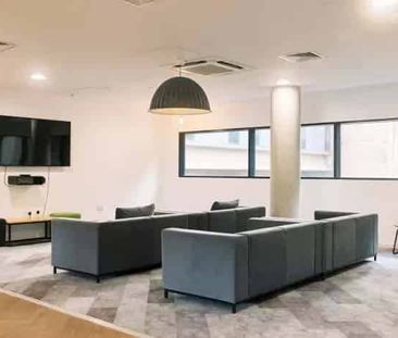 Medium Highest Double Ensuite - Photo 4