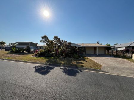 3 BEDROOM HOME NORTH MACKAY - Photo 5