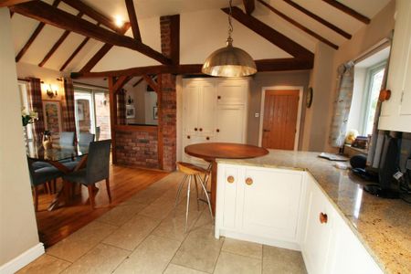 4 bedroom barn conversion to rent - Photo 4