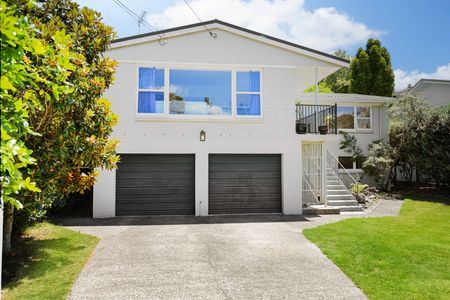 61 Awatere Avenue, Beerescourt — - Photo 3