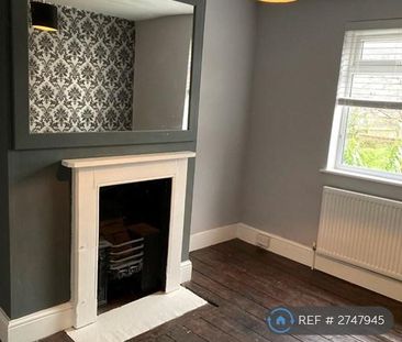 3 bedroom terraced house to rent - Photo 5