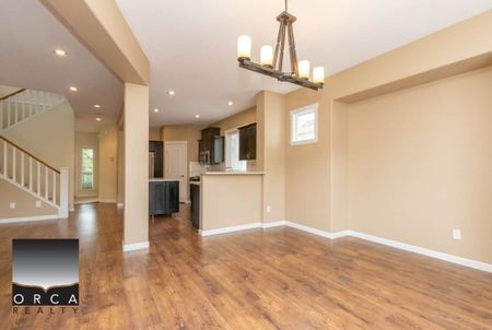19085 68 Avenue Surrey, BC (Upper Level) - Photo 2