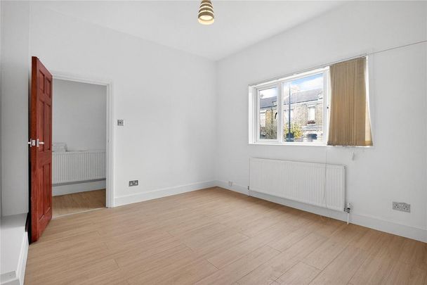 3 bedroom apartment to rent - Photo 1