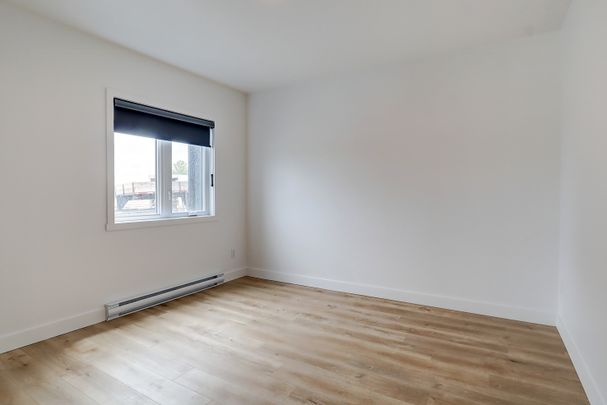65, rue Michel-Robidoux #102, East-Angus - Photo 1
