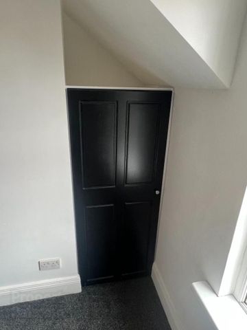 Room 2, 4 Eglantine Gardens, (Studio Room), BT96EZ, Belfast - Photo 5