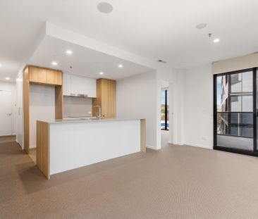 Modern 2-bedroom apartment at Dusk - Photo 1