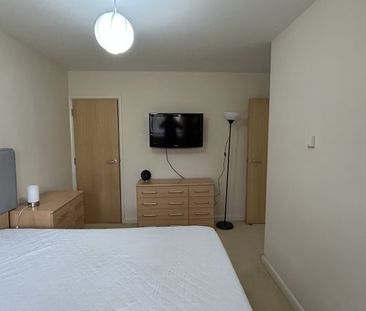 Room in a Shared House, Yew Tree Close, SE13 - Photo 1
