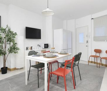 Room in a shared 7-bedroom apartment for rent in Gaztambide, perfect for students. - Photo 3
