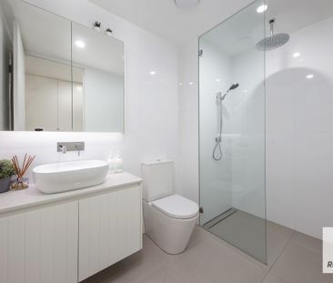 Apartment in Boutique Development fully furnished - Photo 5