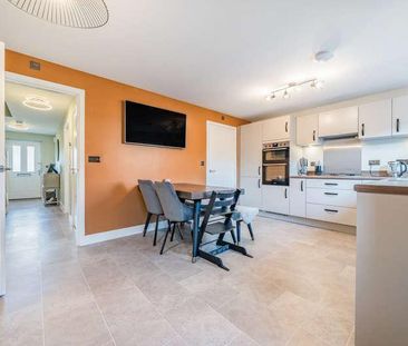 Bury St. Edmunds, Suffolk, IP32 - Photo 6