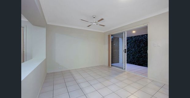 LIVING AT ITS BEST IN ARUNDEL!! - Photo 1