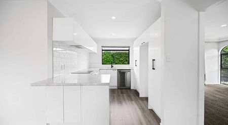 Perfect in Pukete! - Photo 2