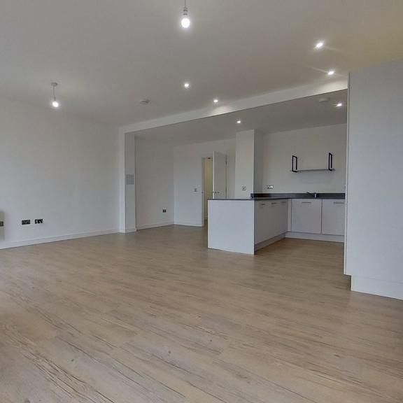 3 bedroom flat to rent - Photo 1