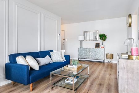 5025 Boul. des Sources, #200 - Photo 2