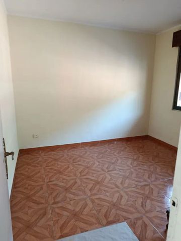 Alquiler de piso en San Salvador, 8 - Photo 2