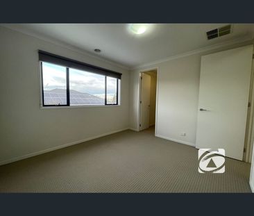 37 Bellario Circuit, Clyde North, Vic 3978 - Photo 3