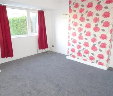 2 bedroom semi-detached house to rent - Photo 4