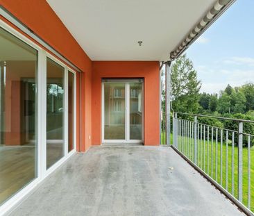 "Grosszügige und moderne Wohnung" - Photo 2