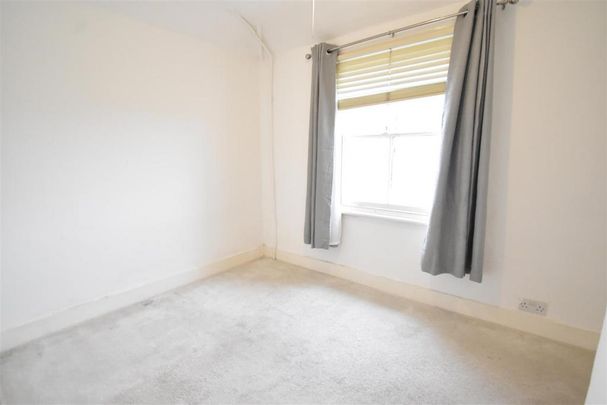 3 bedroom flat to rent - Photo 1