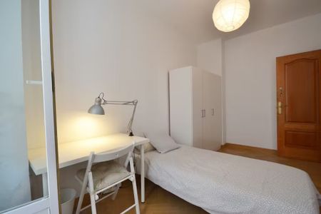 Calle Mesón de Paredes, Madrid, Community of Madrid 28012 - Photo 2