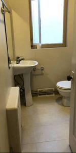 close to UBC 2 bedroom in Kerrisdale for rent - Photo 4