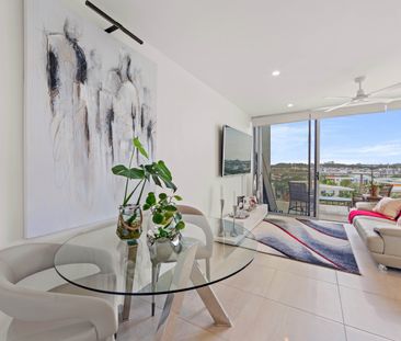 Hope Island Perfectly Positioned Apartment - Photo 3