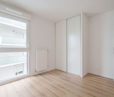 Location Appartement 3 pièces 65m² - Photo 3