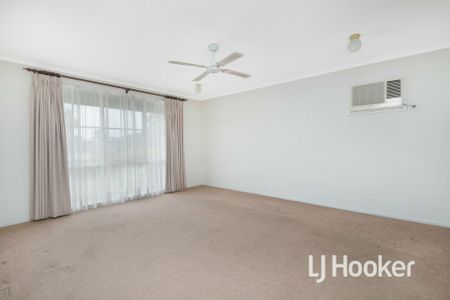 FAMILY HOME IN QUIET COURT LOCATION!! - Photo 5