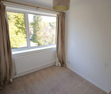 4 bedroom terraced house to rent - Photo 2