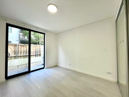 Radiant Charming Two Bedder plus Study Apartment in Epping - Photo 3