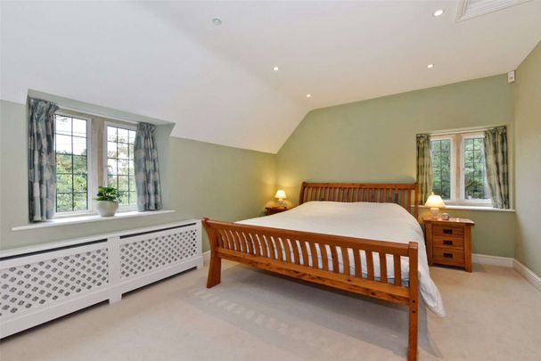 The Firs is a beautiful home located in the much sought after rural village of Cold Aston. - Photo 1