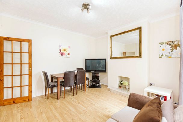 Hanham Road, - Photo 1