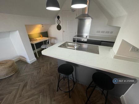 1 bedroom flat to rent - Photo 4