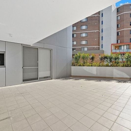 Centrally located in Lidcombe for a modern, convenient lifestyle - Photo 1
