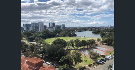 FURNISHED Water & Park View Modern Apartment - Photo 5