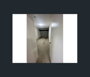 Large living areas 3 Bedroom Town house - Photo 3