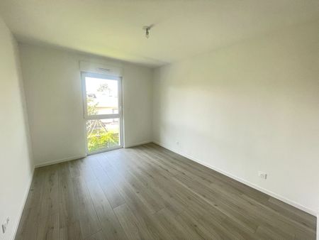 Location Appartement 2 pièces 46m² - Photo 5