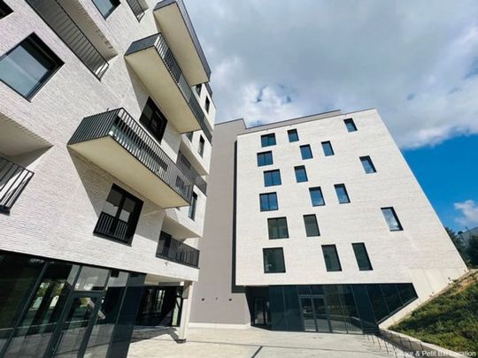 Appartement te huur - Photo 1