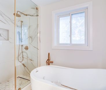 For Lease - 167 Whitchurch Mews Unit# Upper Level, Mississauga, Ontario - Photo 3