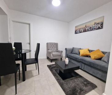 1 bedroom house to rent - Photo 2