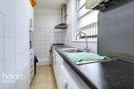 1 bedroom in a flat share to rent - Photo 2