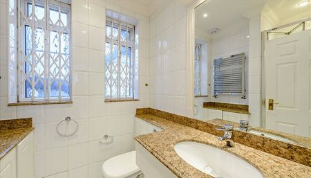 Strathmore Court, 143 Park Road, London - Photo 4