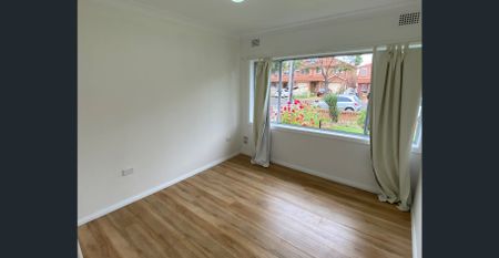 COSY AND CUTE- WATER INCLUDED! - Photo 2