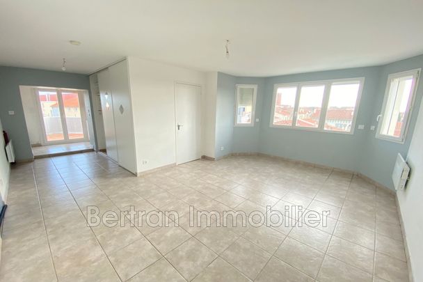 Location Appartement 1 pièce 32m² PERPIGNAN 66000 - Photo 1