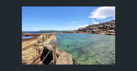 One Bedroom Apartment with Water Views - Photo 4