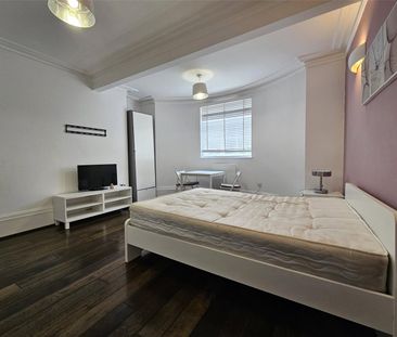 studio to rent - Photo 3